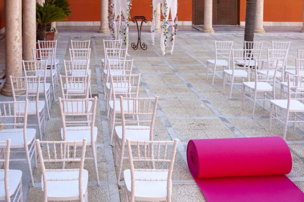 Moqueta fucsia para eventos y congresos