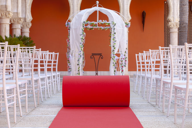 Moqueta ferial roja para eventos, bodas, desfiles, presentaciones, fiestas  barata